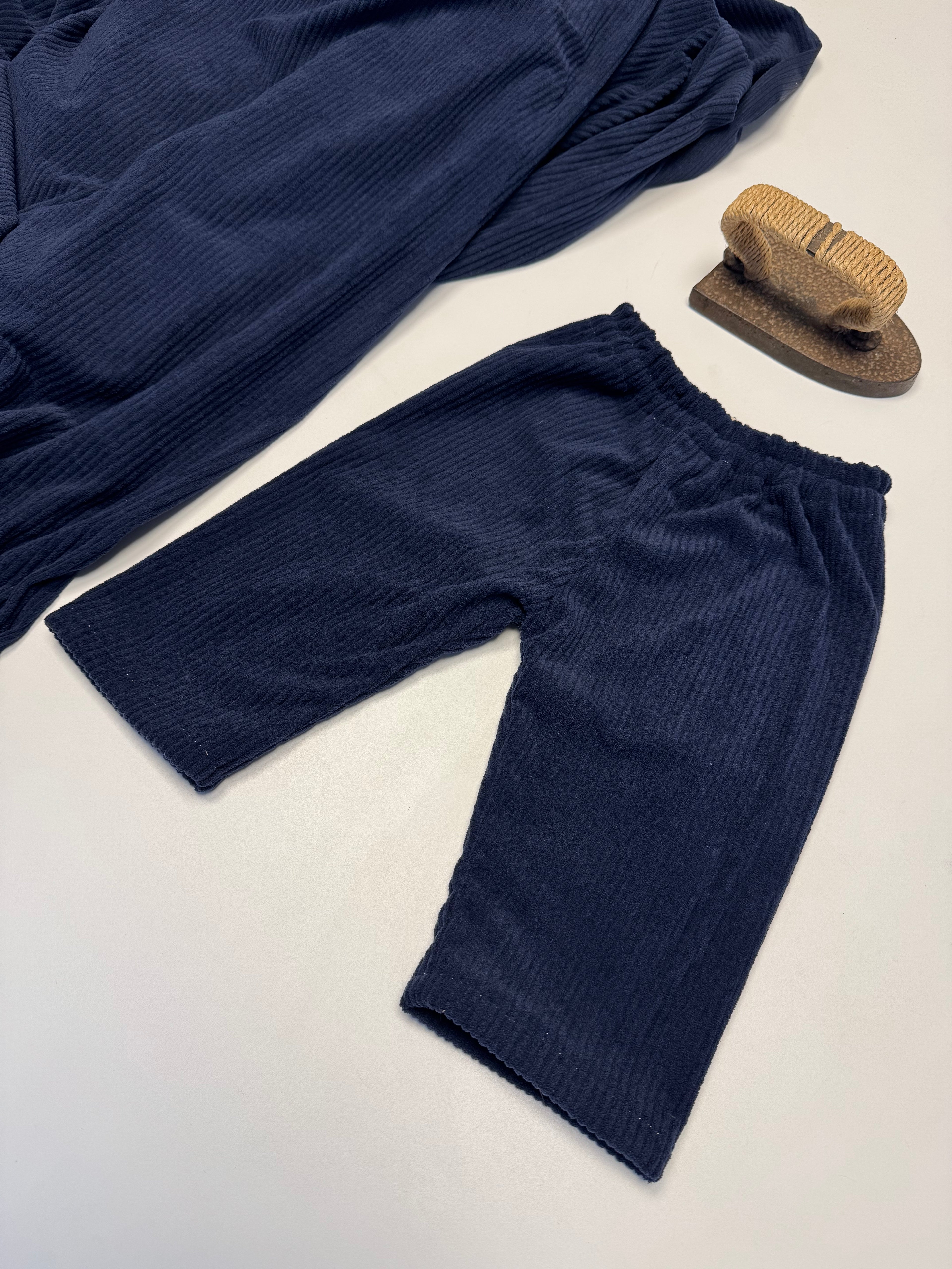 Navy velvet 💙
