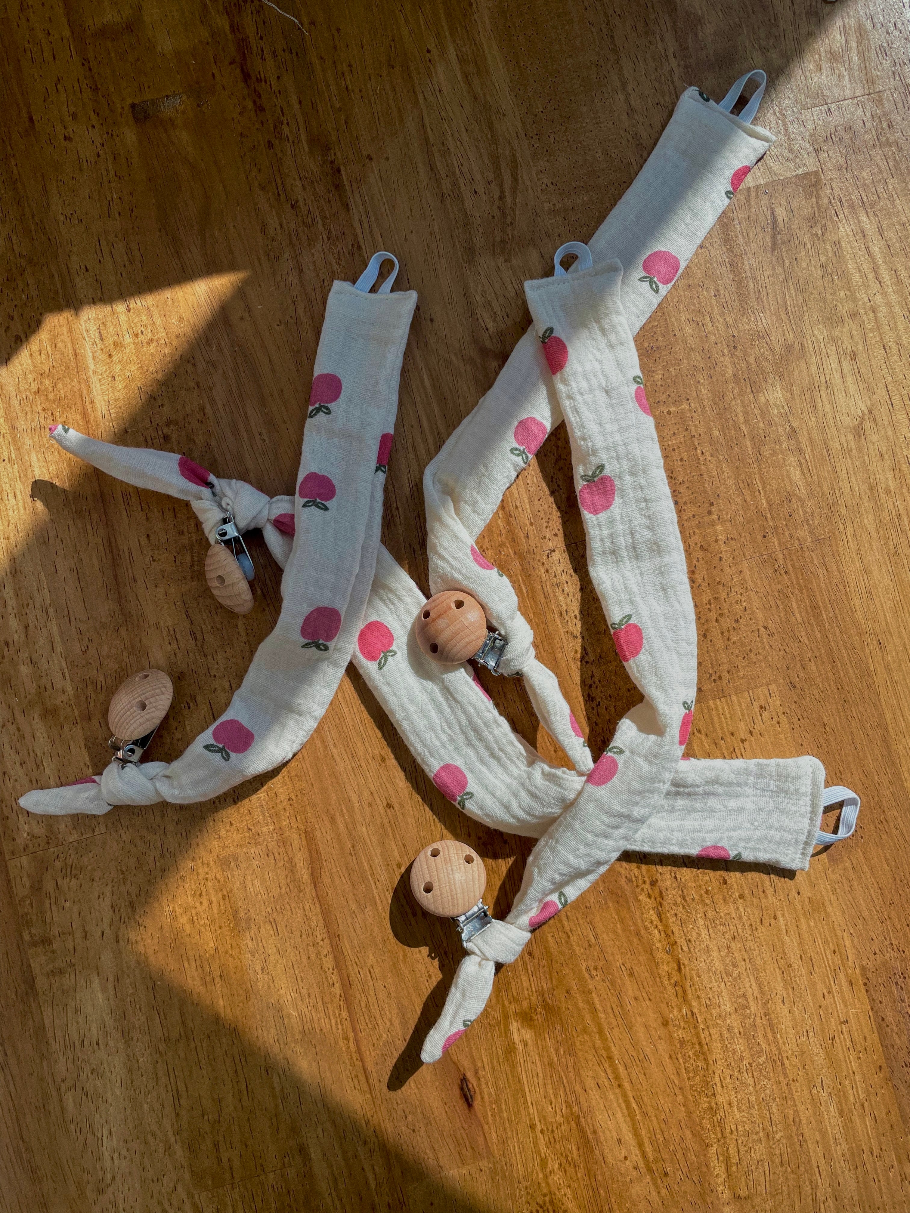 Attache Tutute - Pom Pom